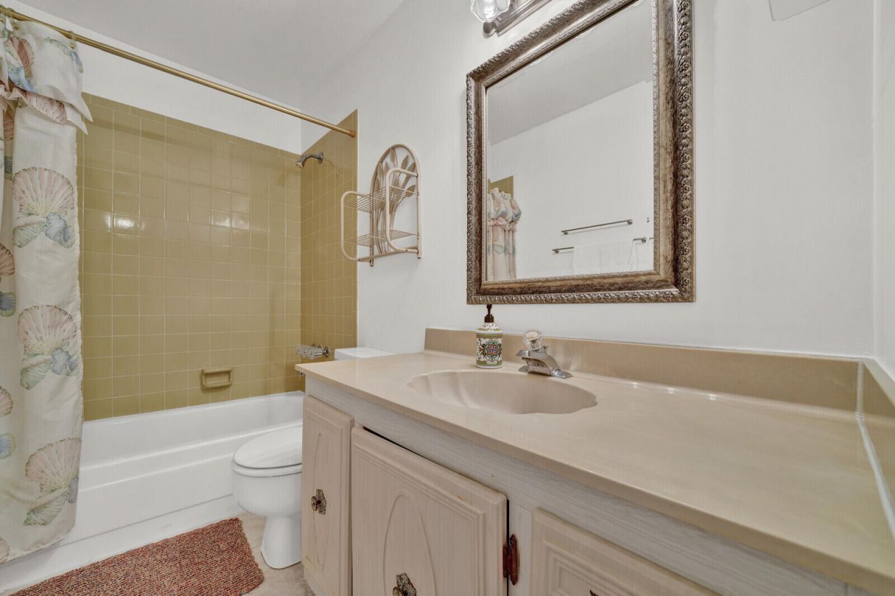 815 Salem Lane, Lake Worth, FL 33467 Photo