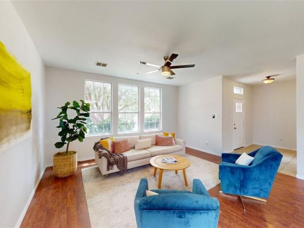 523 Zachum Drive, Arlington, TX 76002