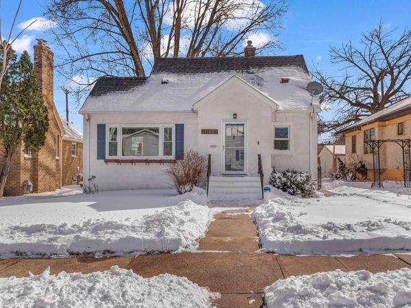 1160 James Avenue, Saint Paul, MN 55105