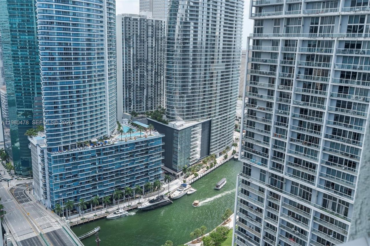 500 Brickell Ave, Unit 4101, Miami, FL 33131 Photo