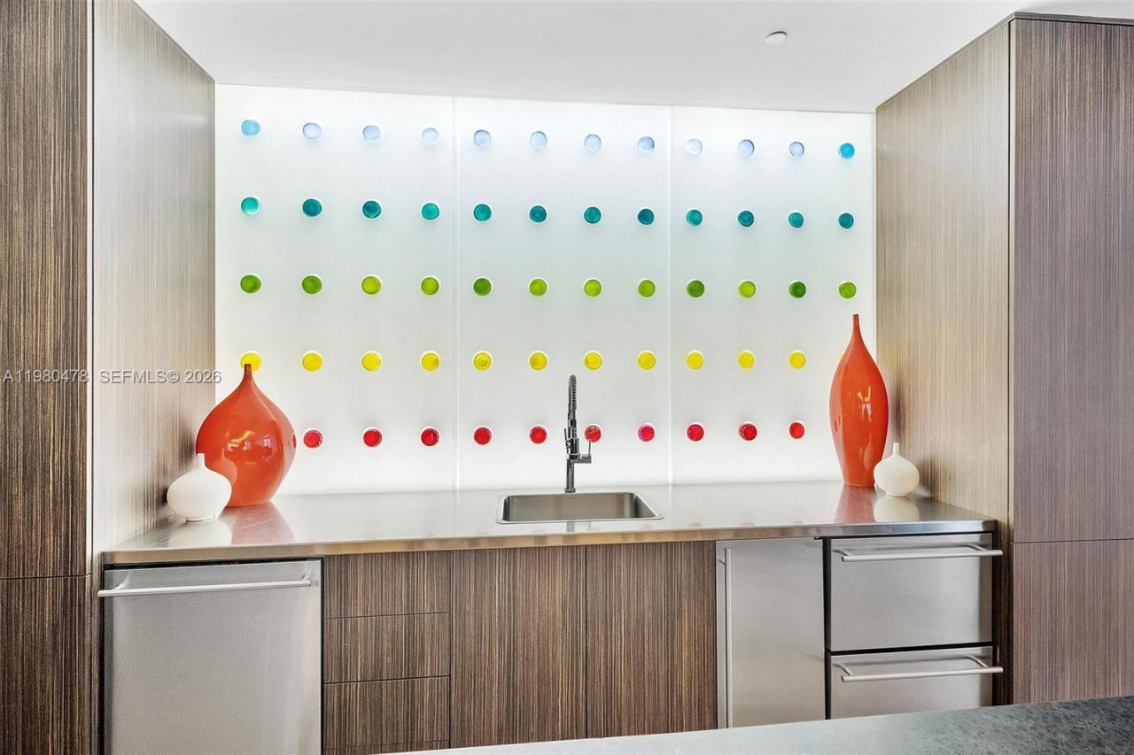 500 Brickell Ave, Unit 4101, Miami, FL 33131 Photo