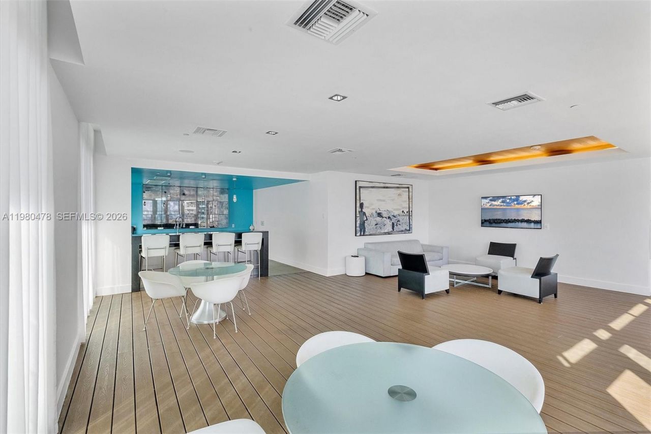 500 Brickell Ave, Unit 4101, Miami, FL 33131 Photo