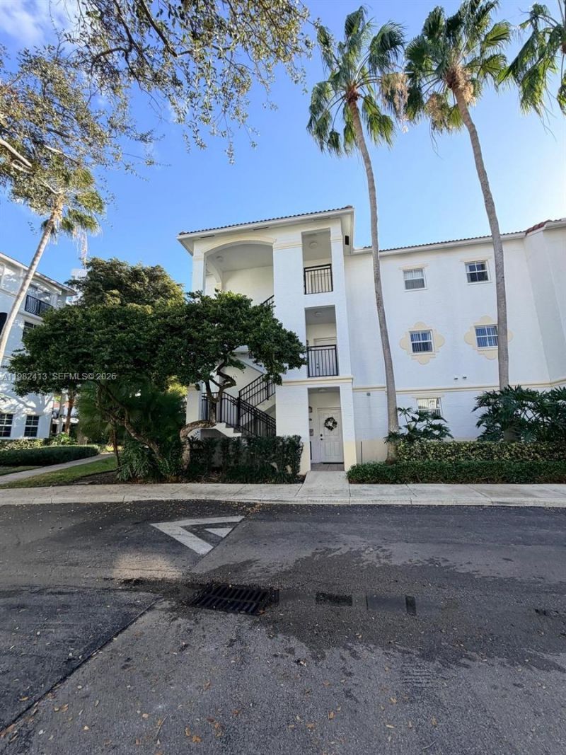 3165 NE 184th St , Unit 6102, Aventura, FL 33160 Photo