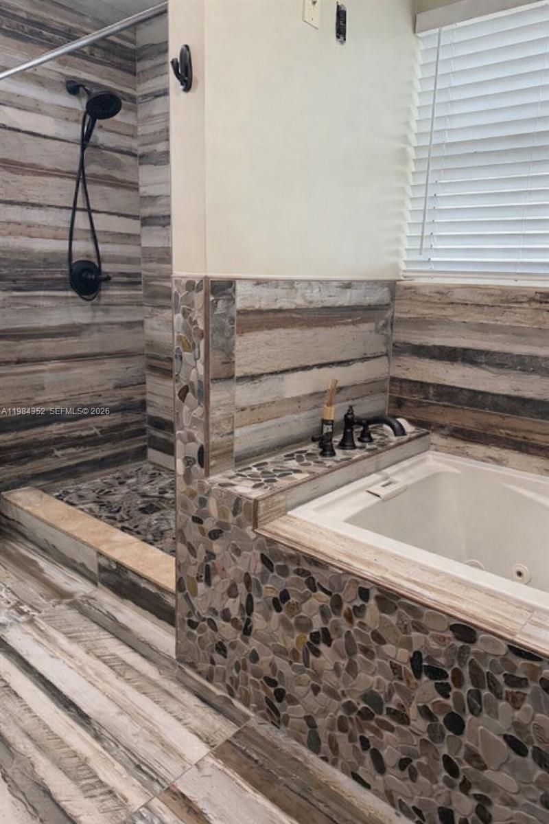 6527 NW 2nd St , Margate, FL 33063 Photo