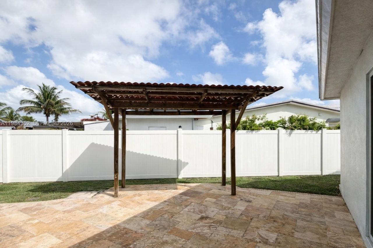 6527 NW 2nd St , Margate, FL 33063 Photo