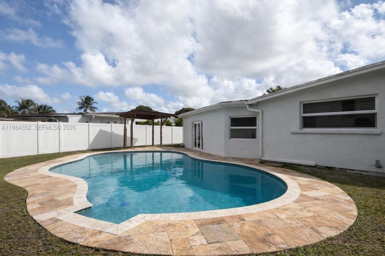 6527 NW 2nd St , Margate, FL 33063 Photo