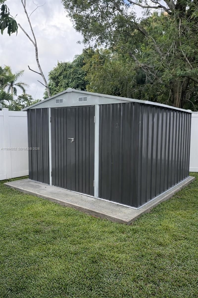 6527 NW 2nd St , Margate, FL 33063 Photo