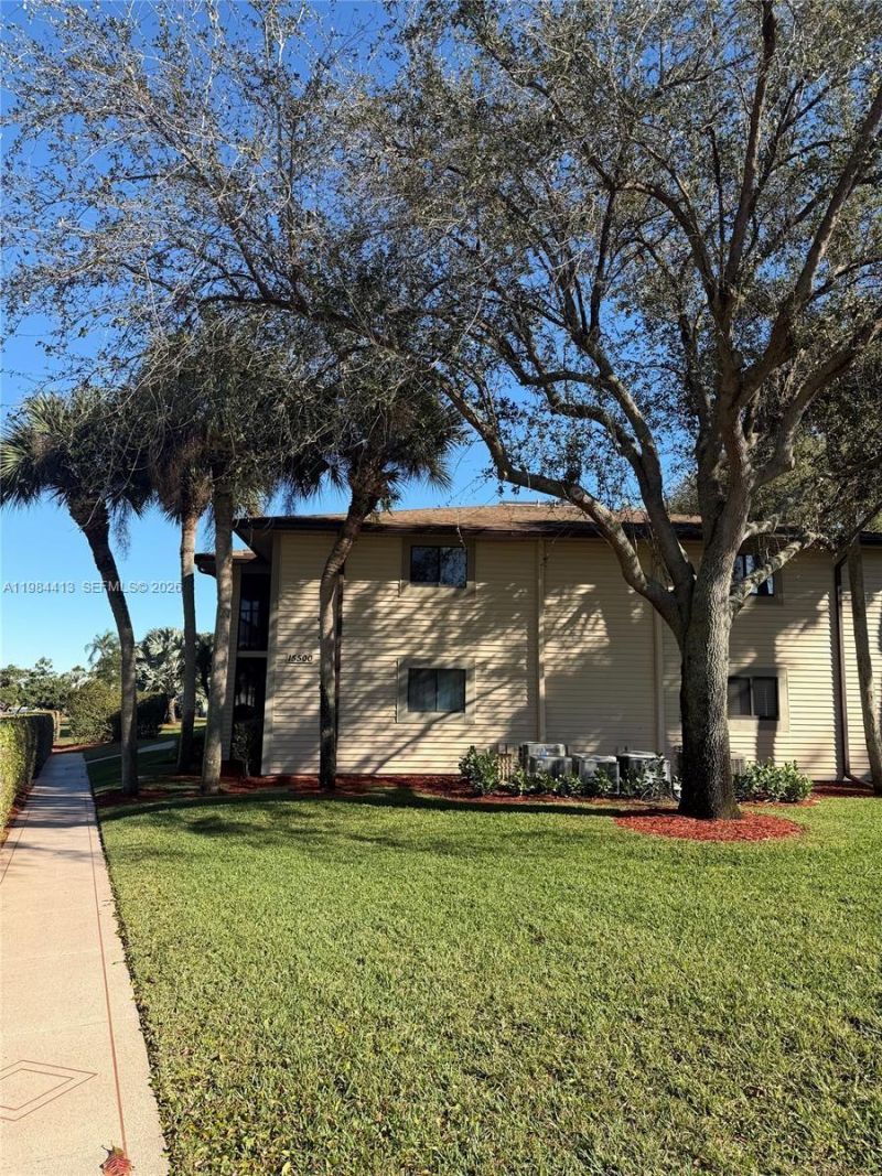 15500 Lakes Of Delray Blvd , Unit 207, Delray Beach, FL 33484 Photo
