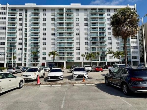 2841 NE 163rd St , Unit 306, North Miami Beach, FL 33160