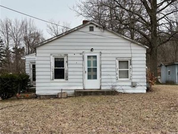 203 E North Street, St. Charles Vlg, MI 48655