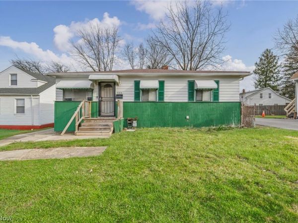 16215 Miles Avenue , Cleveland, OH 44128