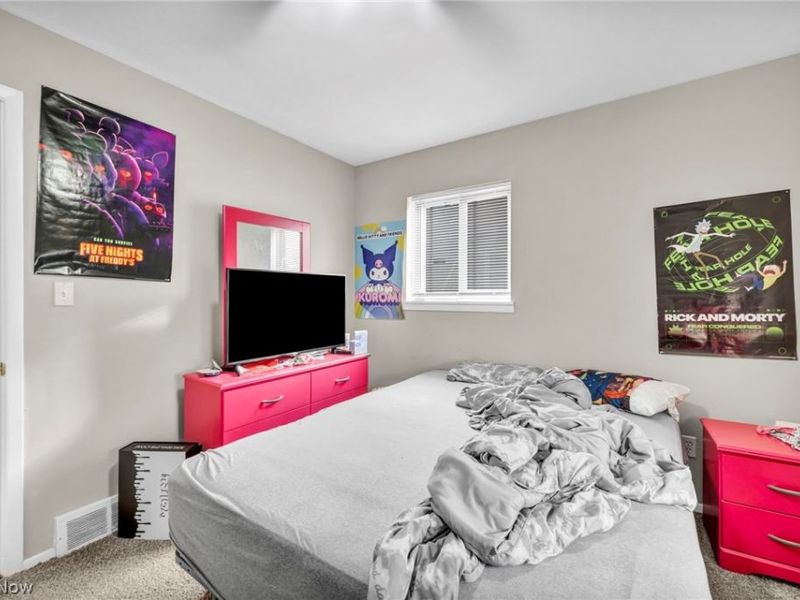 16215 Miles Avenue, Cleveland, OH 44128 Photo 21