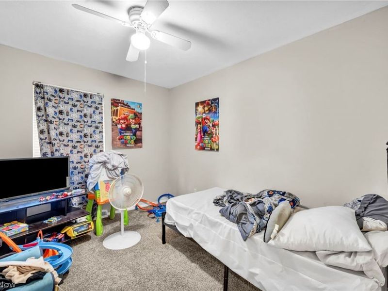 16215 Miles Avenue, Cleveland, OH 44128 Photo 24