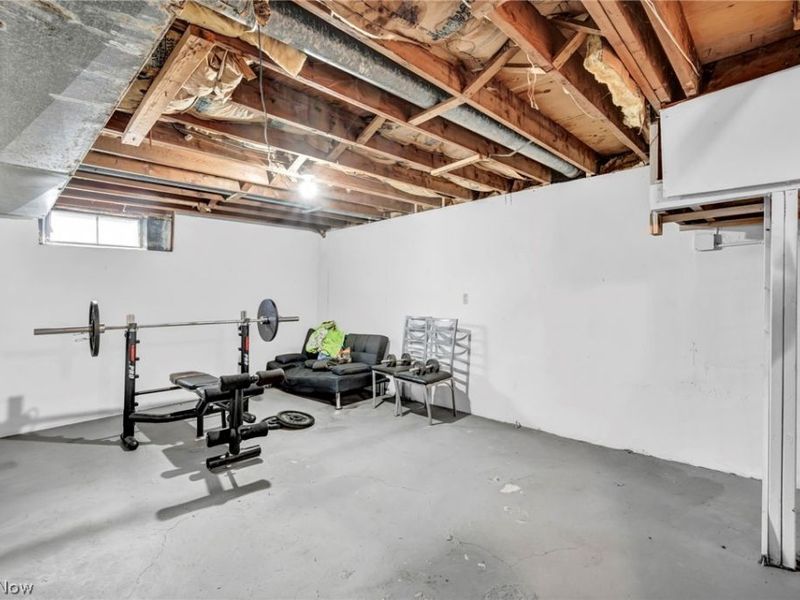 16215 Miles Avenue, Cleveland, OH 44128 Photo 27