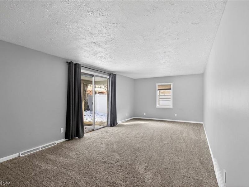 390 Ridgefield Avenue, Boardman, OH 44512 Photo 12