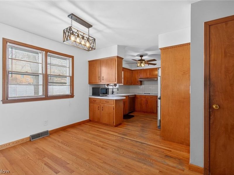 390 Ridgefield Avenue, Boardman, OH 44512 Photo 7