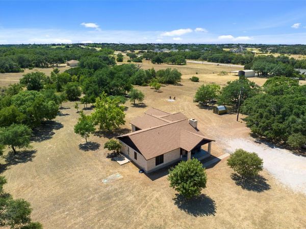 120 Craigen RD, Liberty Hill, TX 78642