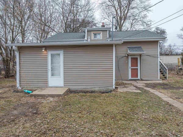 2916 Sewell Street, ROCKFORD, IL 61109