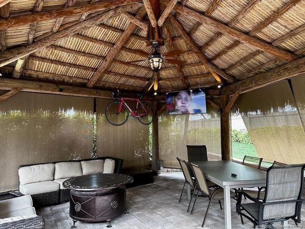 154 NW Hazard Way, Port St Lucie, FL 34986