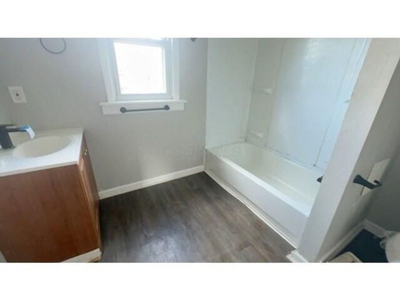 564 Frebis Avenue , Columbus, OH 43206 Photo 12