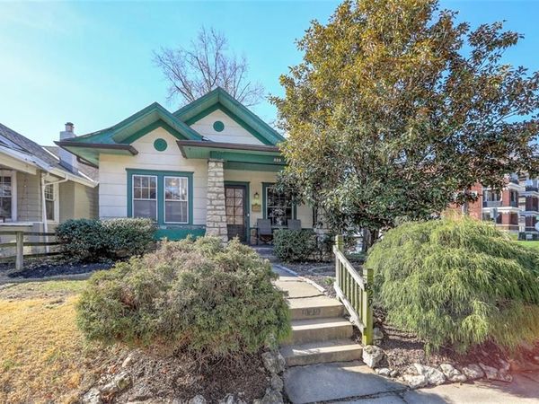 829 W 40 Street, Kansas City, MO 64111