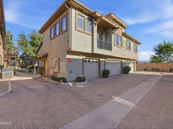 1225 N 36 Street, Unit 2011, Phoenix, AZ 85008