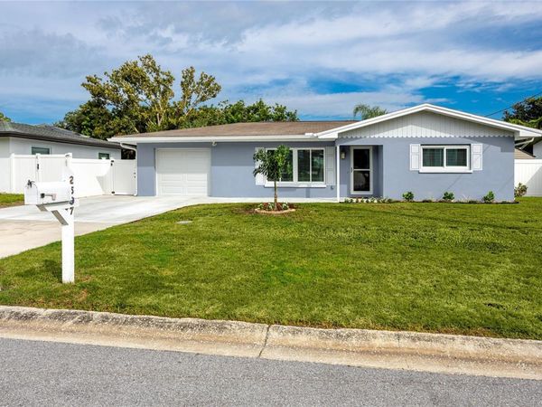 2597 CRESCENT DRIVE, LARGO, FL 33770