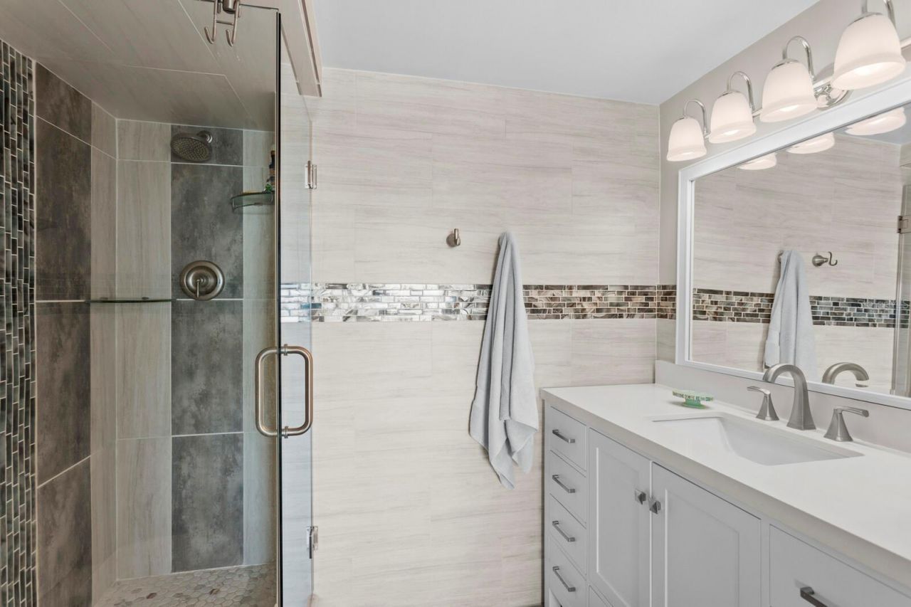 1200 N Shore Drive Ne, Unit 407, Saint Petersburg, FL 33701 Photo