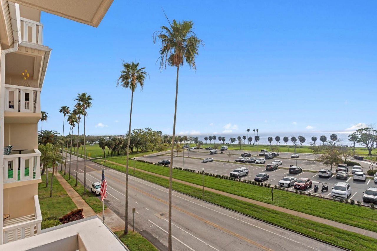 1200 N Shore Drive Ne, Unit 407, Saint Petersburg, FL 33701 Photo