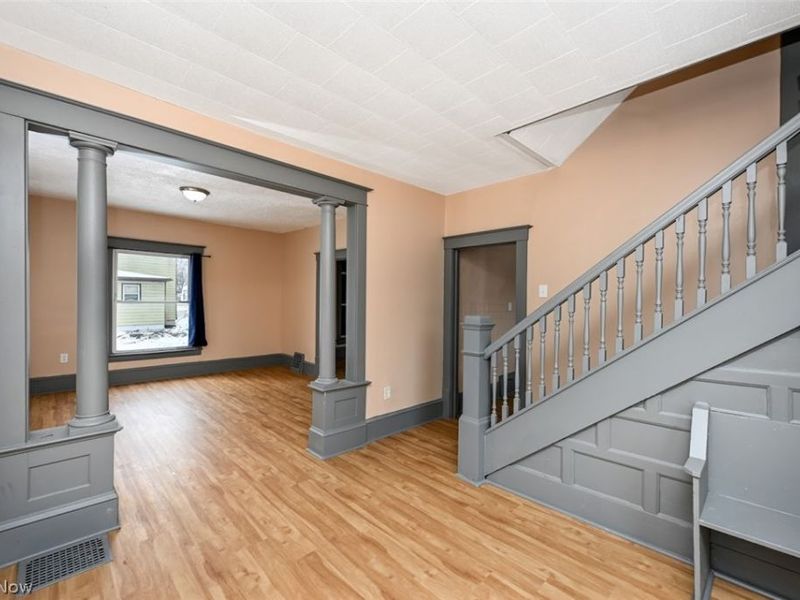 1060 Yale Street, Akron, OH 44301 Photo 10