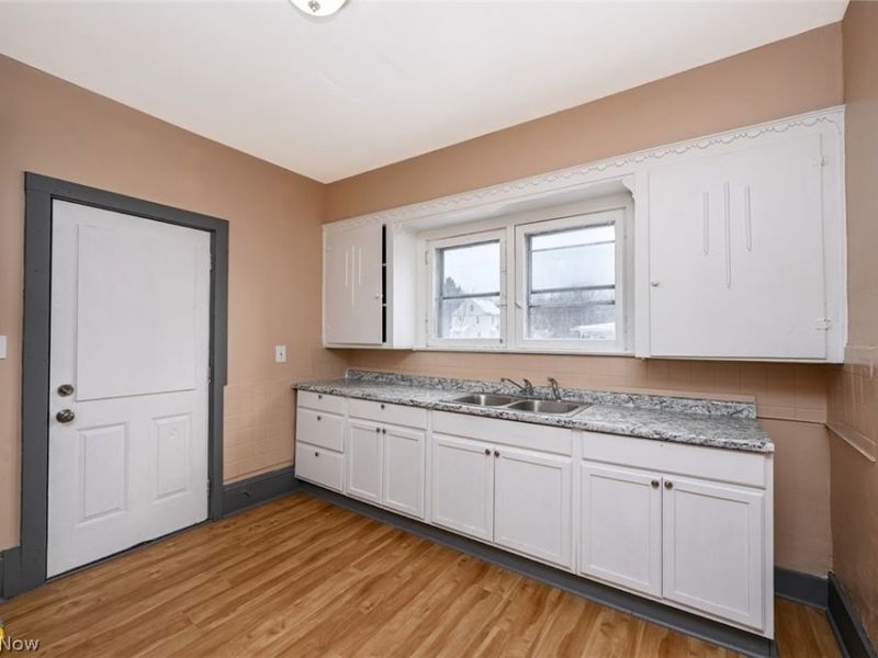 1060 Yale Street, Akron, OH 44301 Photo 22