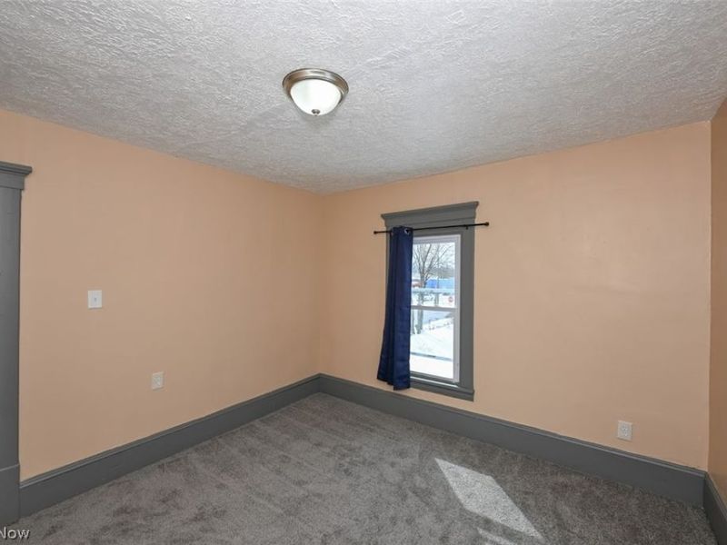 1060 Yale Street, Akron, OH 44301 Photo 26