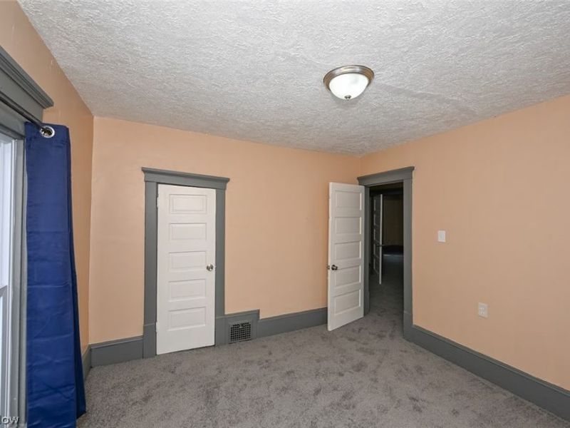 1060 Yale Street, Akron, OH 44301 Photo 27