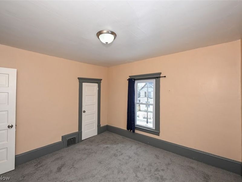 1060 Yale Street, Akron, OH 44301 Photo 29