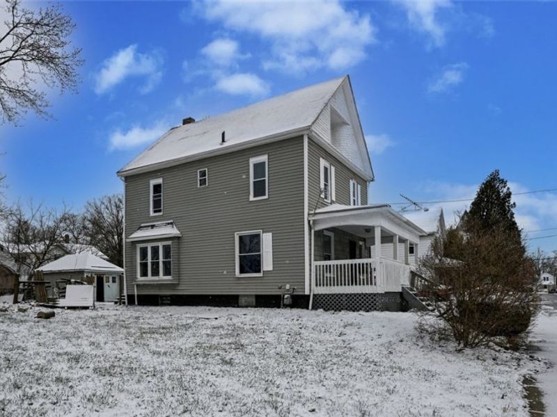 1060 Yale Street, Akron, OH 44301 Photo 5