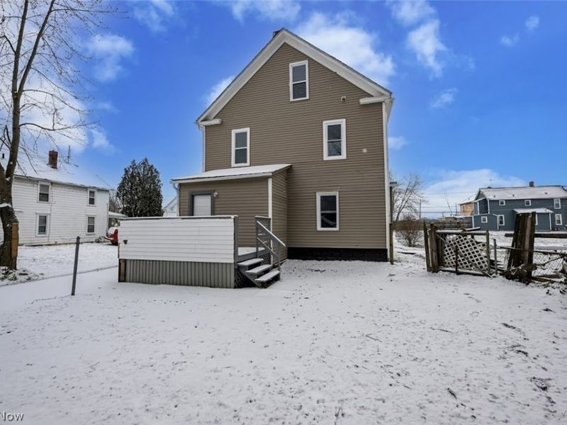 1060 Yale Street, Akron, OH 44301 Photo 7