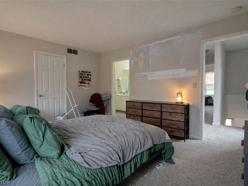 633 Lakeview Drive S, Grove City, OH 43123 Photo 13