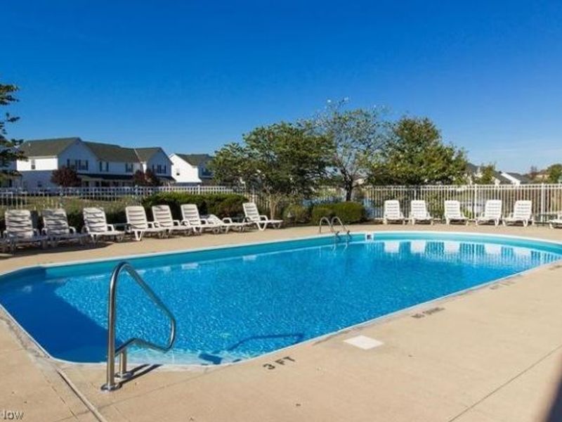 633 Lakeview Drive S, Grove City, OH 43123 Photo 29