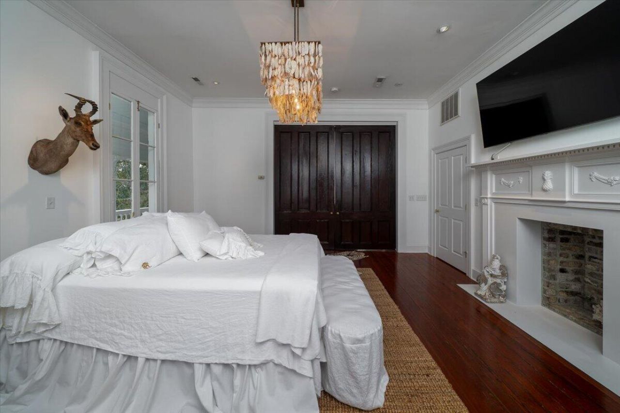 180 Broad Street Photo 22