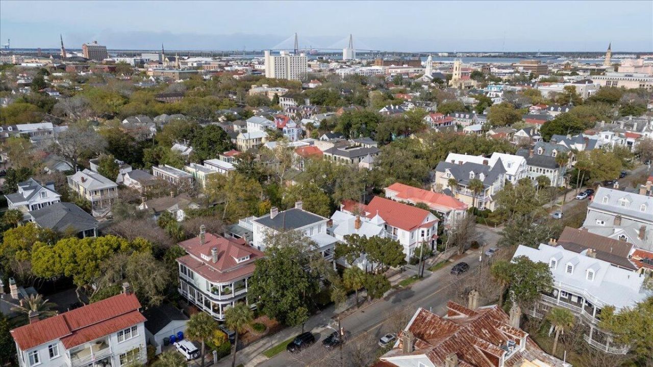 180 Broad Street Photo 51