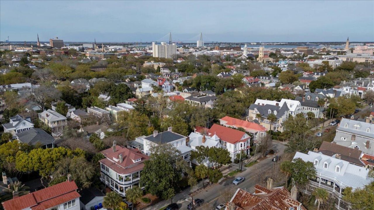 180 Broad Street Photo 52