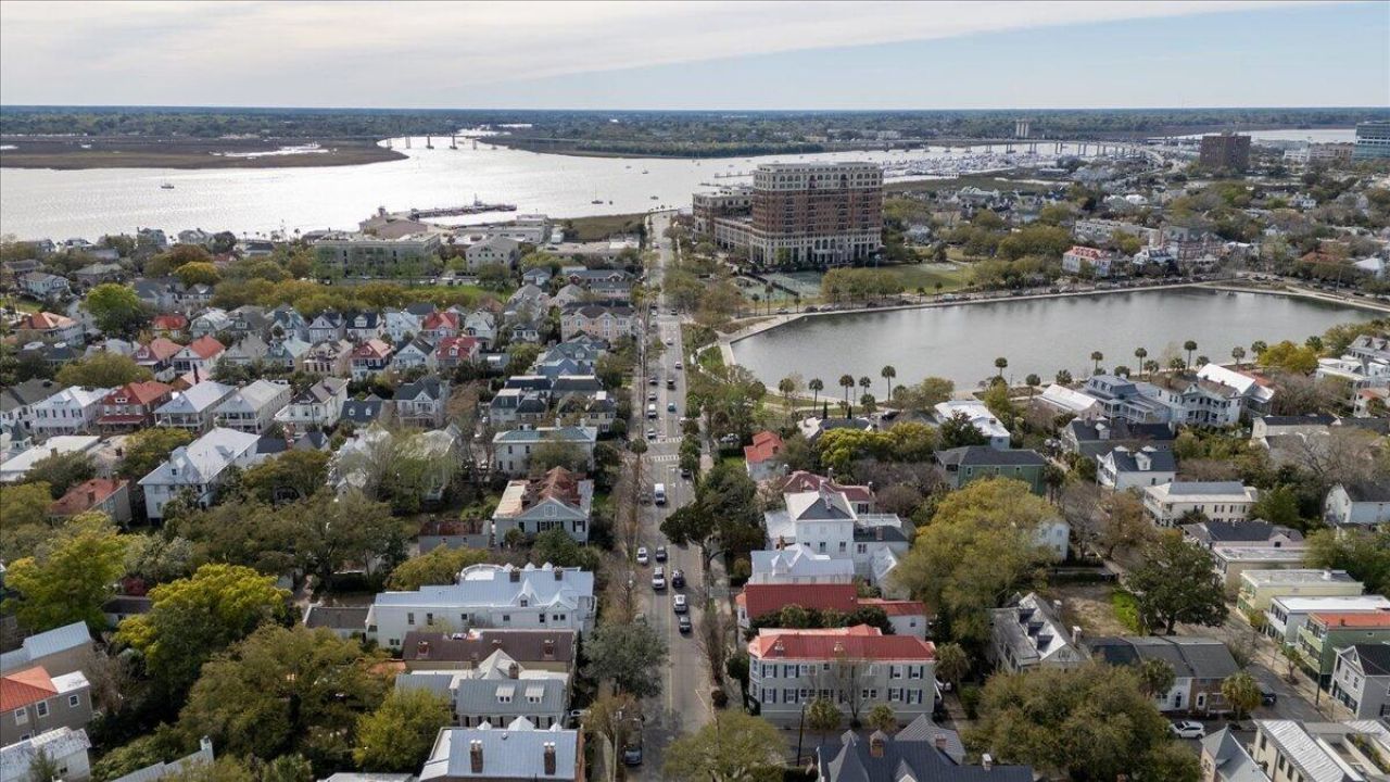 180 Broad Street Photo 59