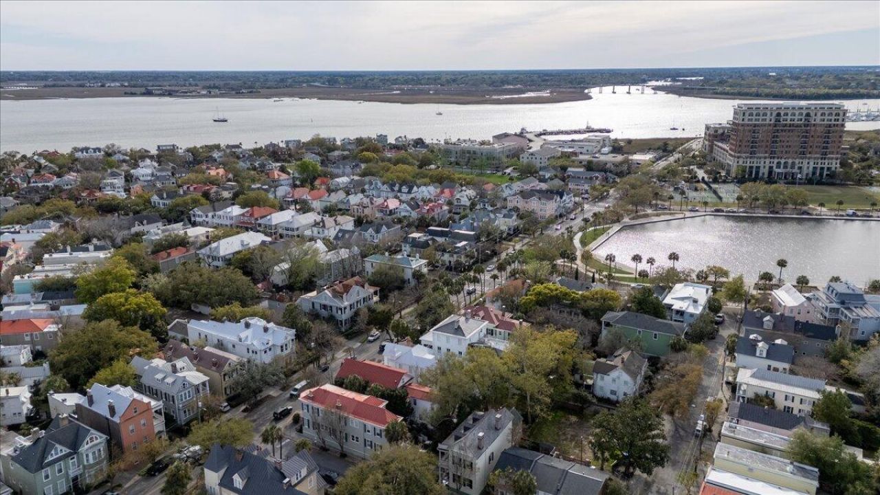 180 Broad Street Photo 61