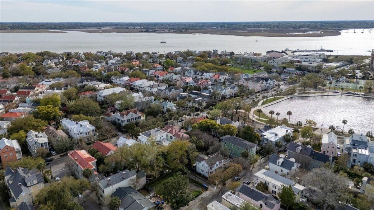 180 Broad Street Photo 63