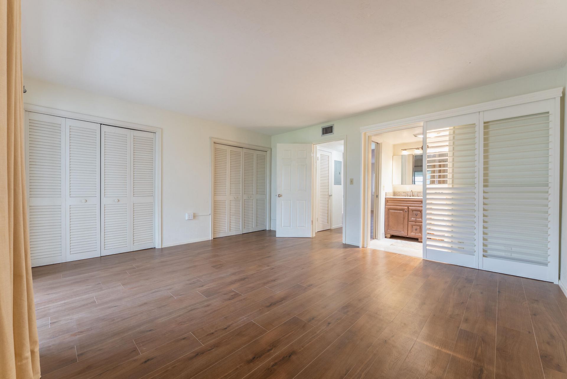 2020 Lake Osborne Drive, Lake Worth Beach, FL 33461 Photo