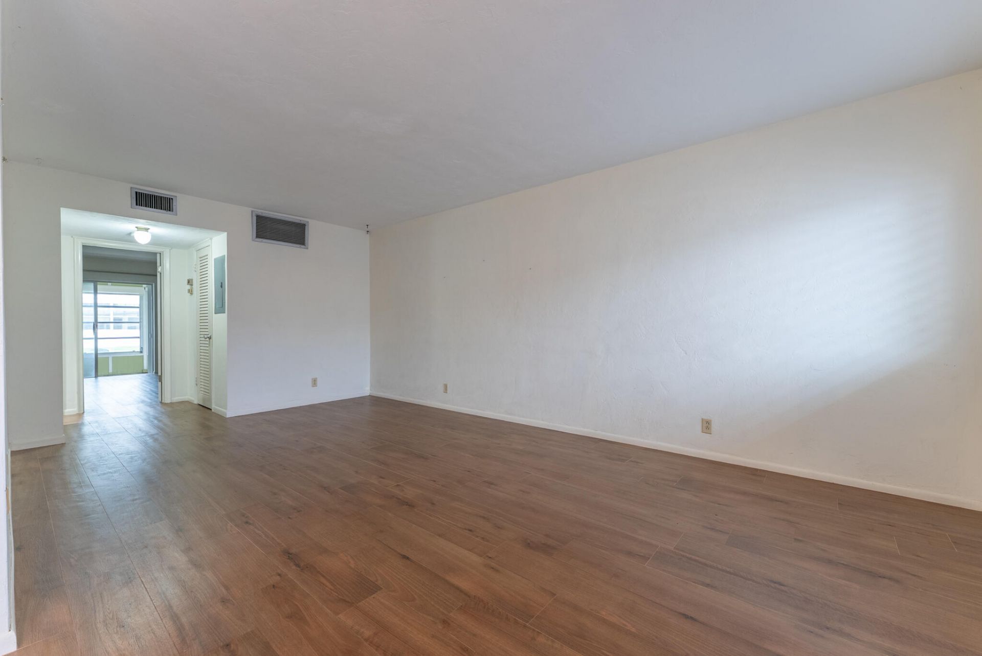 2020 Lake Osborne Drive, Lake Worth Beach, FL 33461 Photo