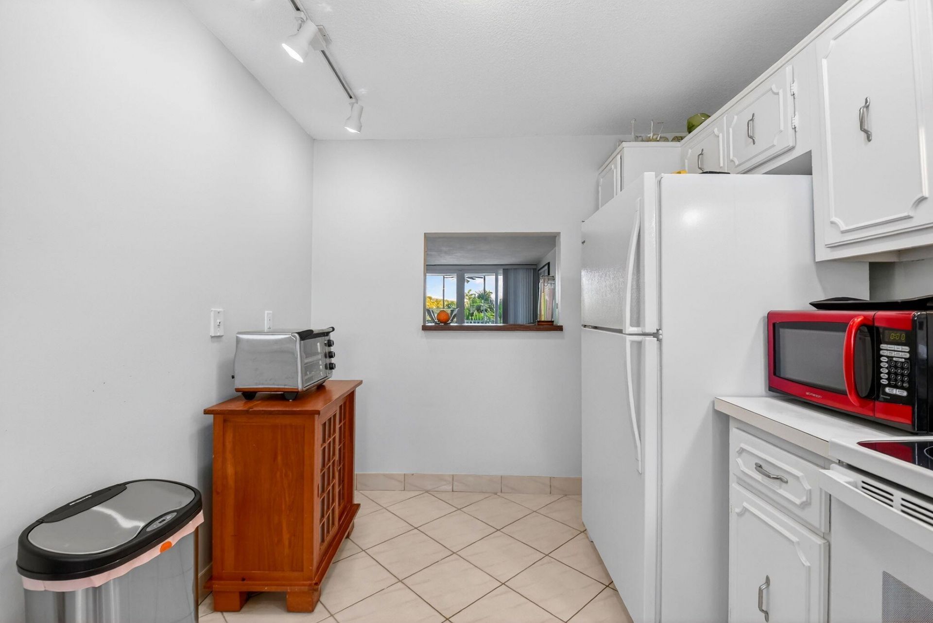 2010 S Federal Highway, Unit 202, Boynton Beach, FL 33435 Photo