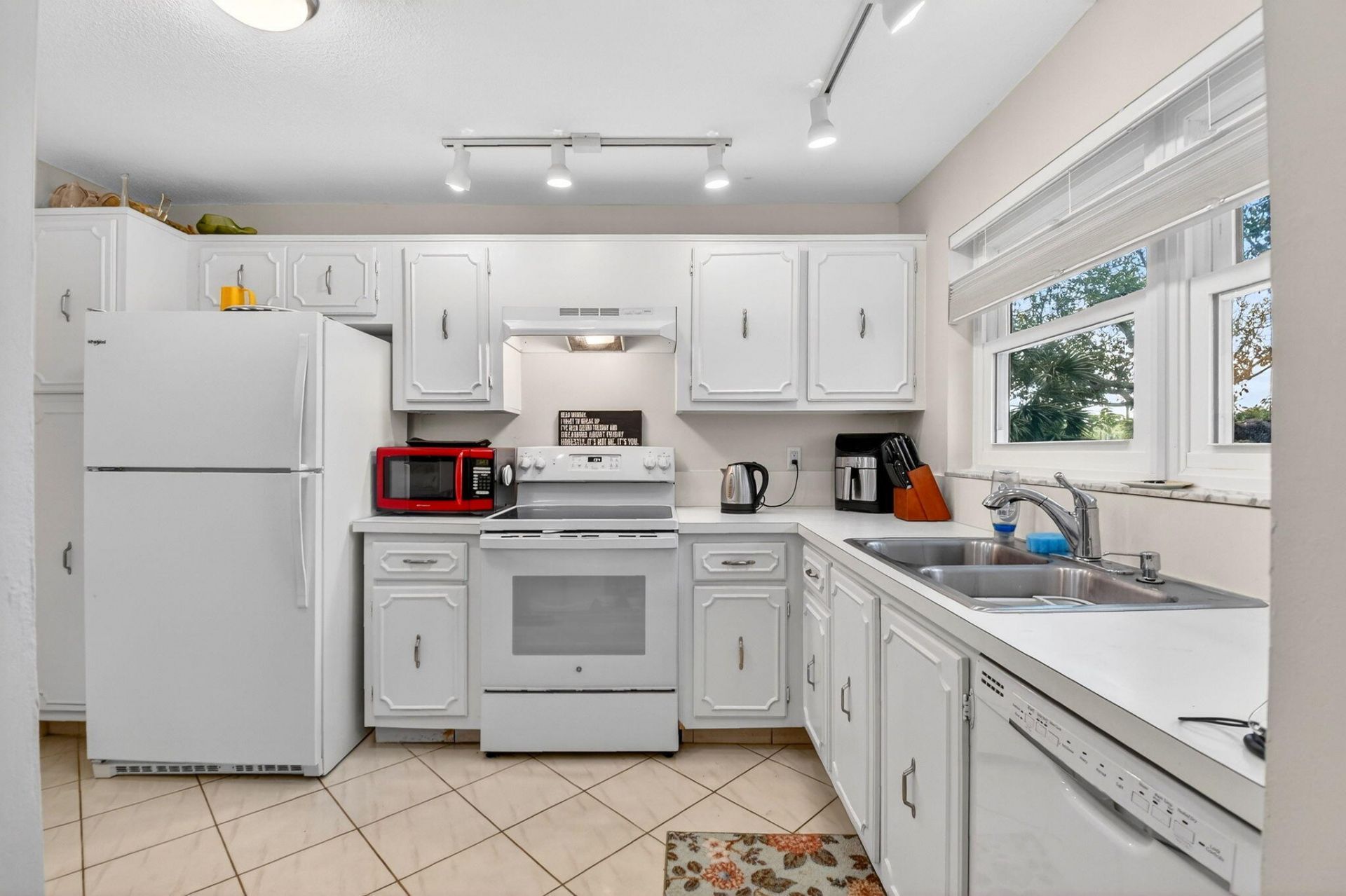 2010 S Federal Highway, Unit 202, Boynton Beach, FL 33435 Photo