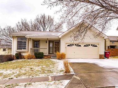 15210 Redwood Street, La Vista, NE 68138