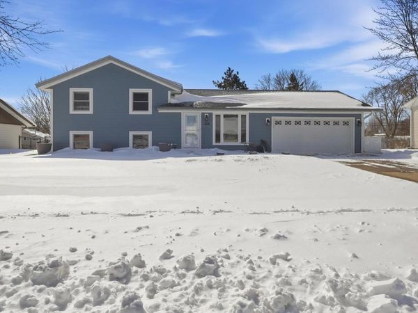 858 Haralson Drive, Apple Valley, MN 55124